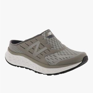 New Balance Mens Fresh Foam Sport Slip 900 V1 Sneaker